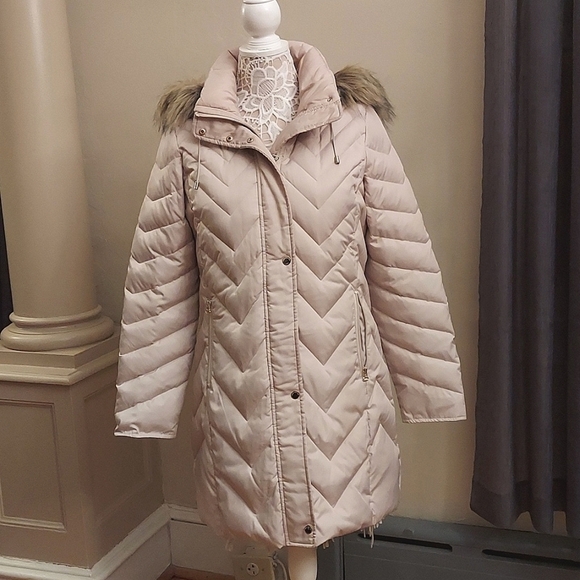 MARC NEW YORK Faix Fur Trim Chevron Quilted Down Coat - Picture 2 of 16